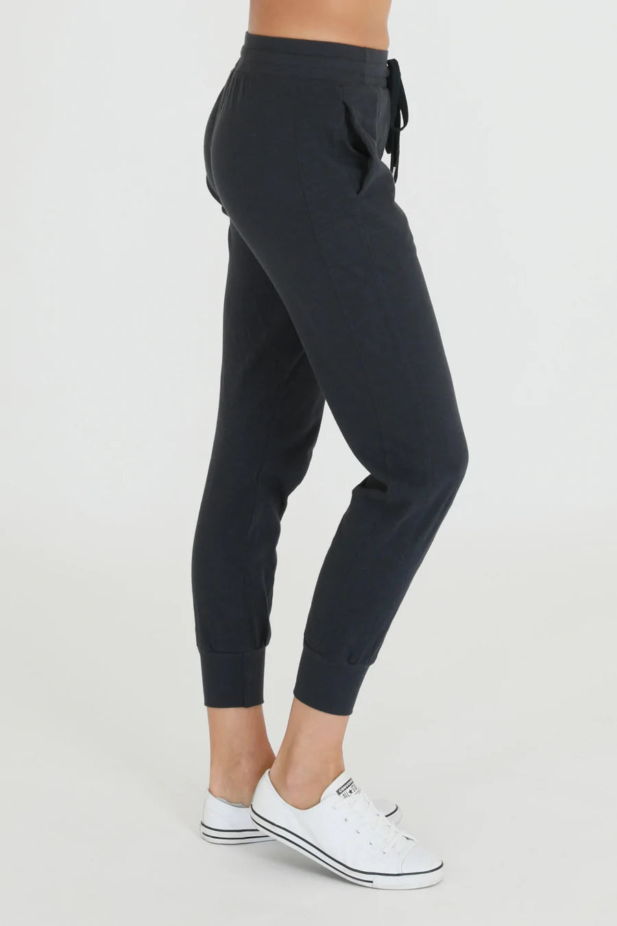 AMBER JOGGER