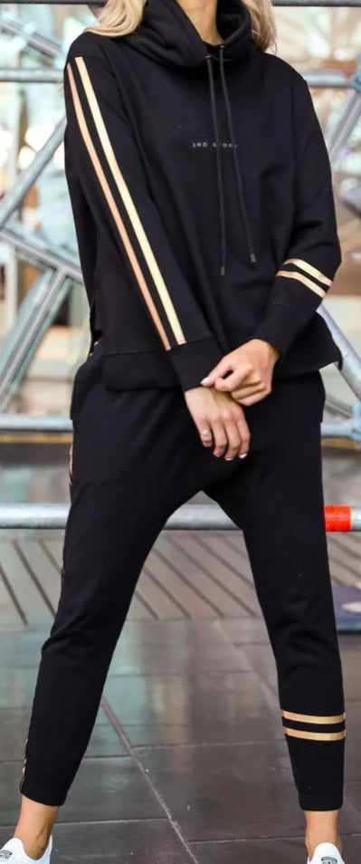 Golden stripe EMB Logo Sweat