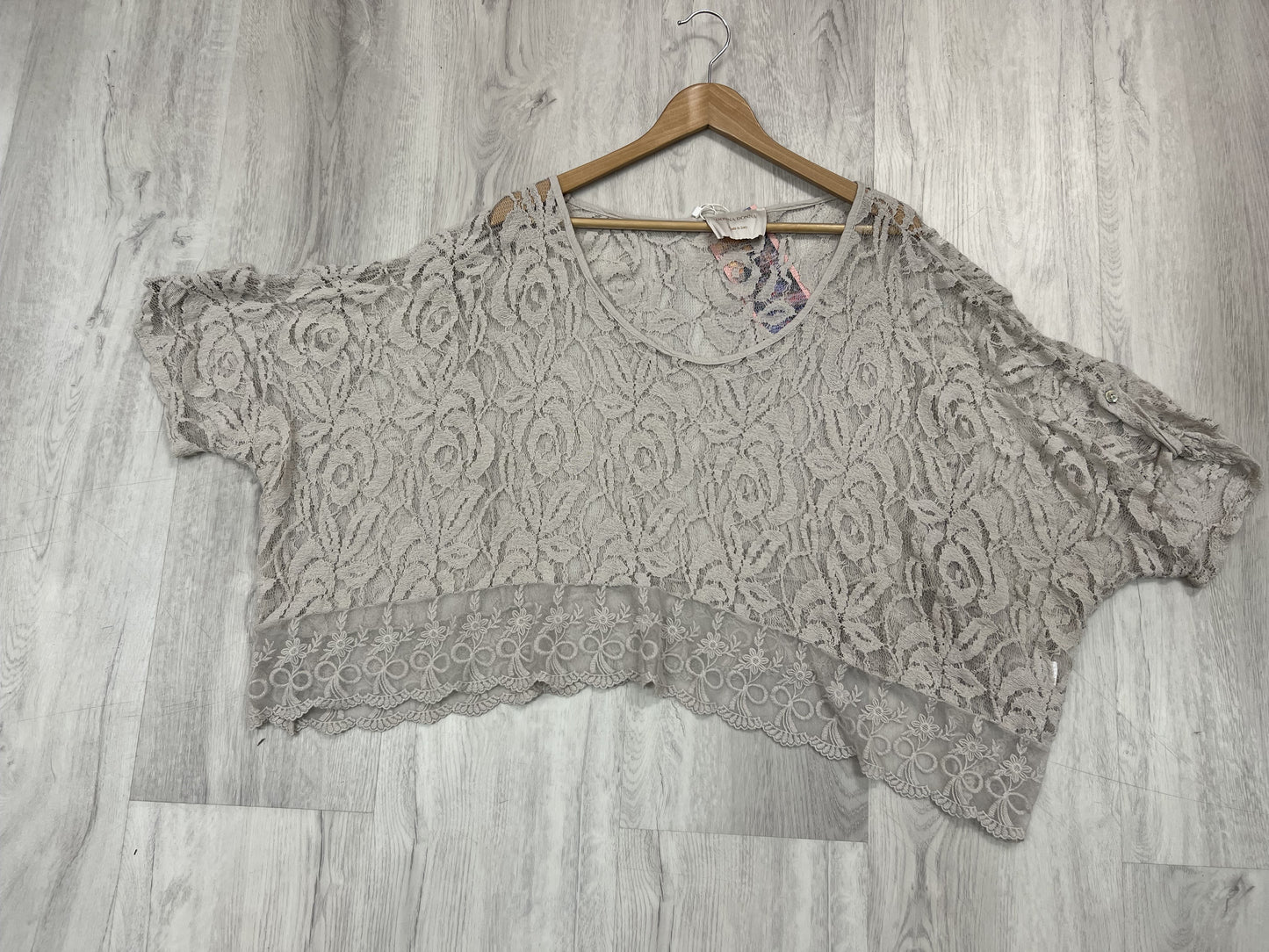 Belaroma Lace Top